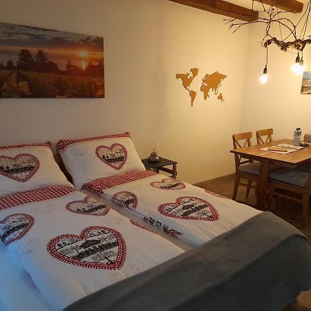 Studio Chez Un Vigneron Au Village Au 2Eme Etage Sans Ascenseur Villeneuve Zewnętrze zdjęcie